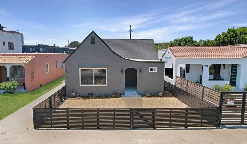 3515 S Norton photo 2