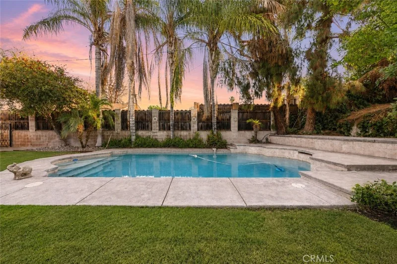 3825 Dalehurst Drive