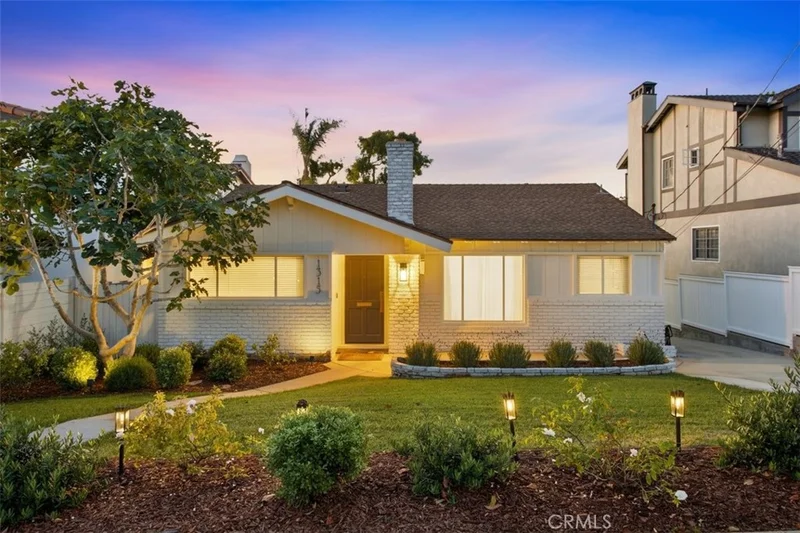 1315 6th Street, Manhattan Beach, CA 90266
