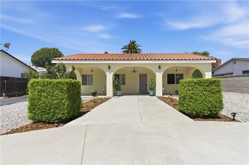 8019 Hatillo, Winnetka, CA 91306