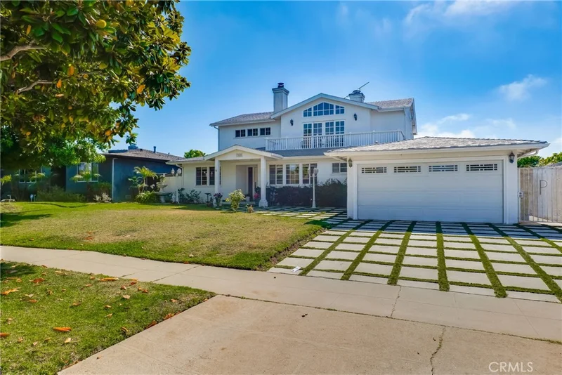7029 Arizona Avenue, Los Angeles, CA 90045