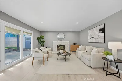 1548 Lacewood photo 2