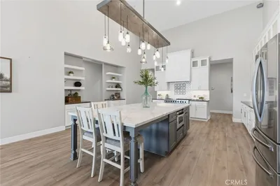 24940 Hayes photo 2