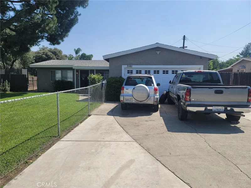 3561 Jefferson Street photo 2