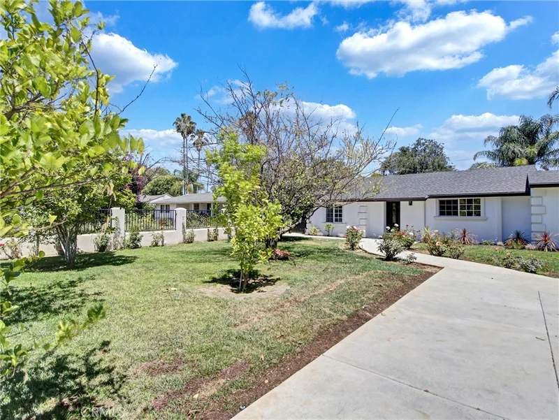 17349 Saticoy, Northridge, CA 91325