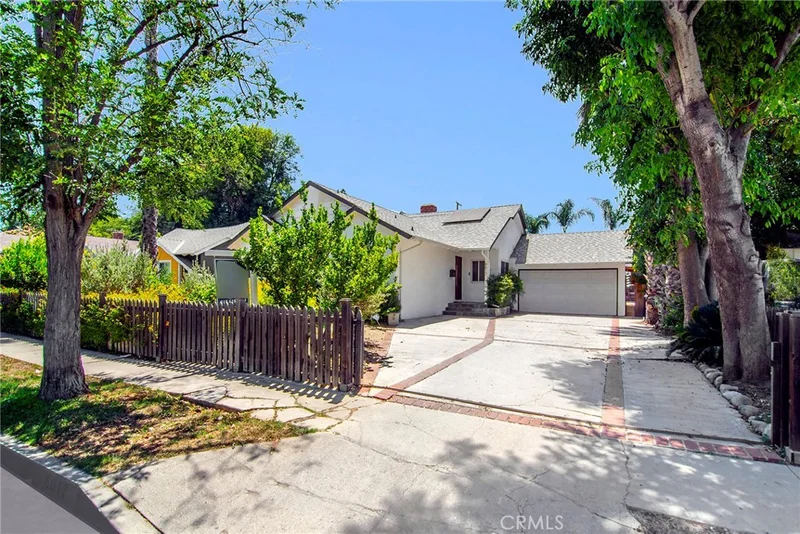 6617 Nevada, Woodland Hills, CA 91303