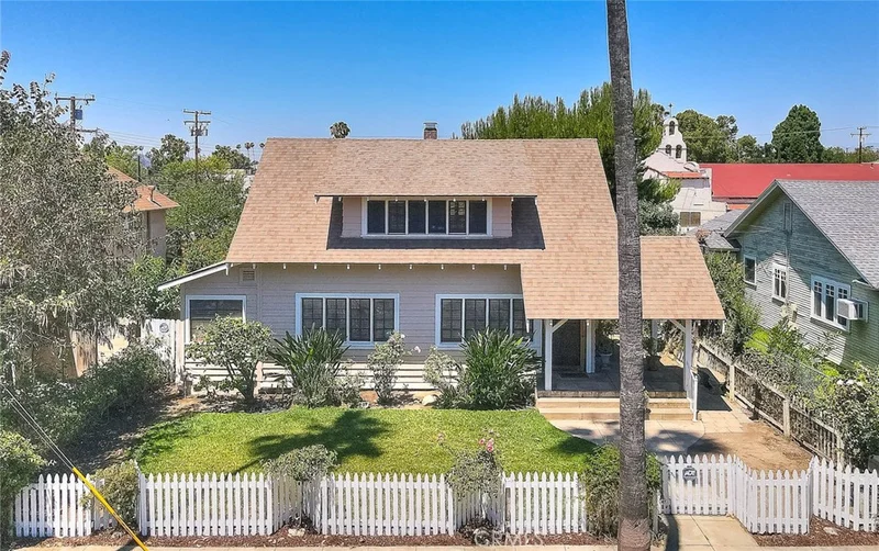 563 Claremont, Pomona, CA 91767