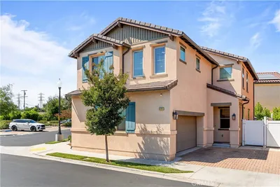 8723 E Sienna Lane