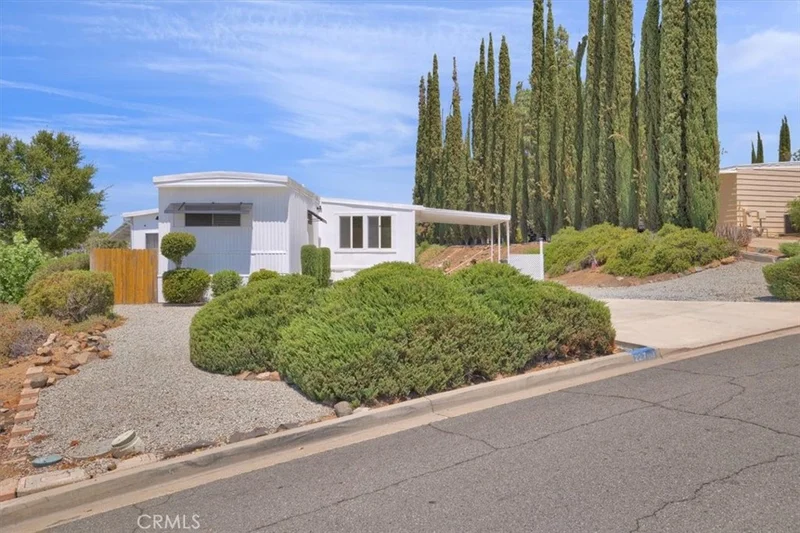 22780 Skylink Drive photo 2