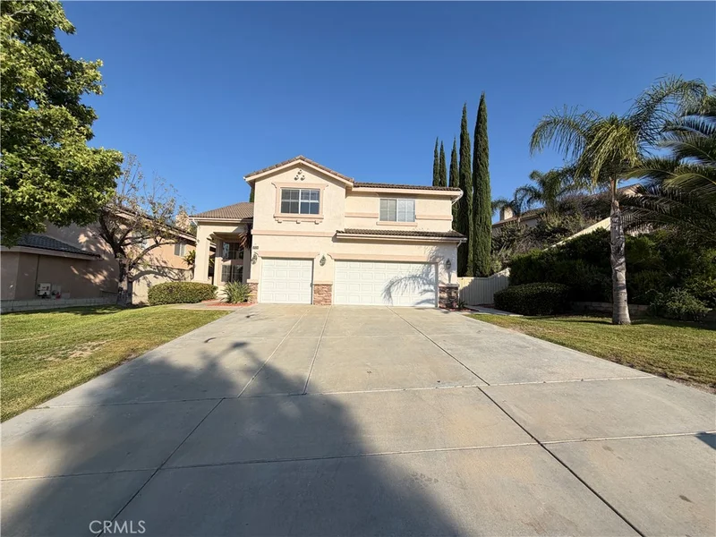 45402 Eagle Crest Lane