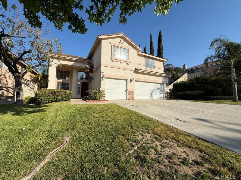 Photo 2 of 45402 Eagle Crest Lane