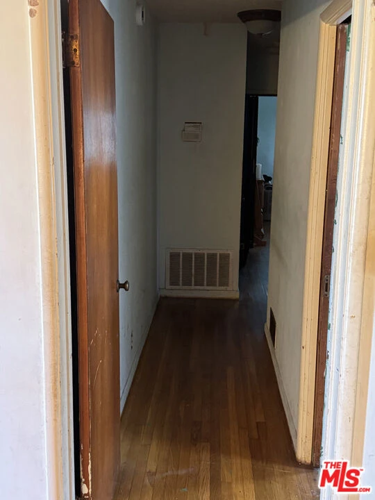 Interior 3