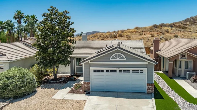 27969 Hillpointe