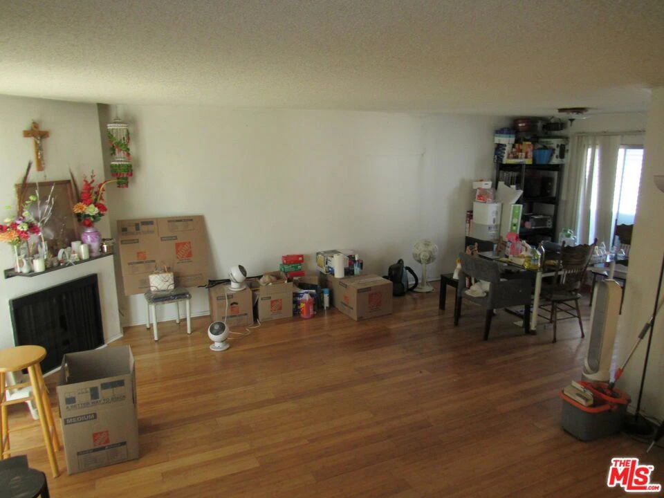 Interior 2