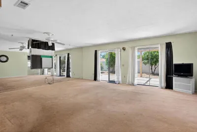 69629 Antonia Way photo 2