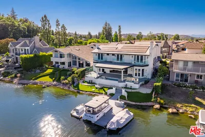 3704 Capstan Circle