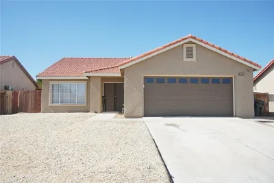 11062 Willow photo 2