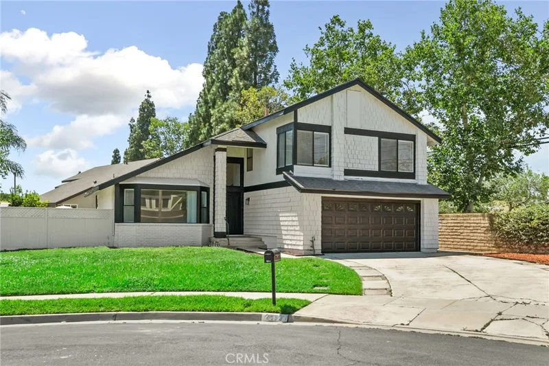 2602 S Mildred