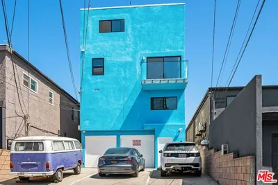 19 Sunset Avenue 3 photo 2