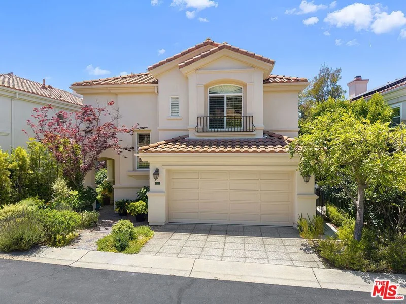 1474 Paseo De Oro