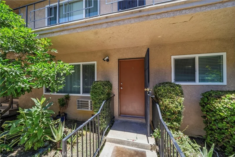 231 Justin Avenue 3 photo 2