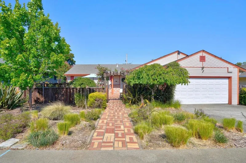 1412 Lassen Street