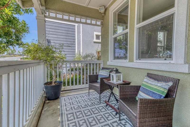 Photo 2 of 13909 Sherman Boulevard