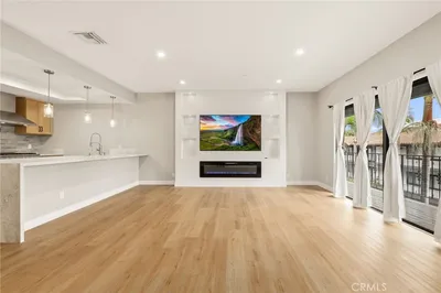 17200 Newhope Street 334 photo 2