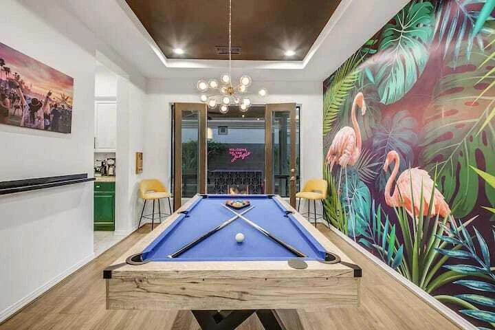 Interior 3
