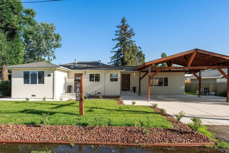 113 Donaldson Way