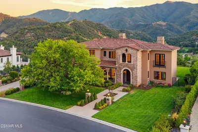 82 Queens Garden Drive