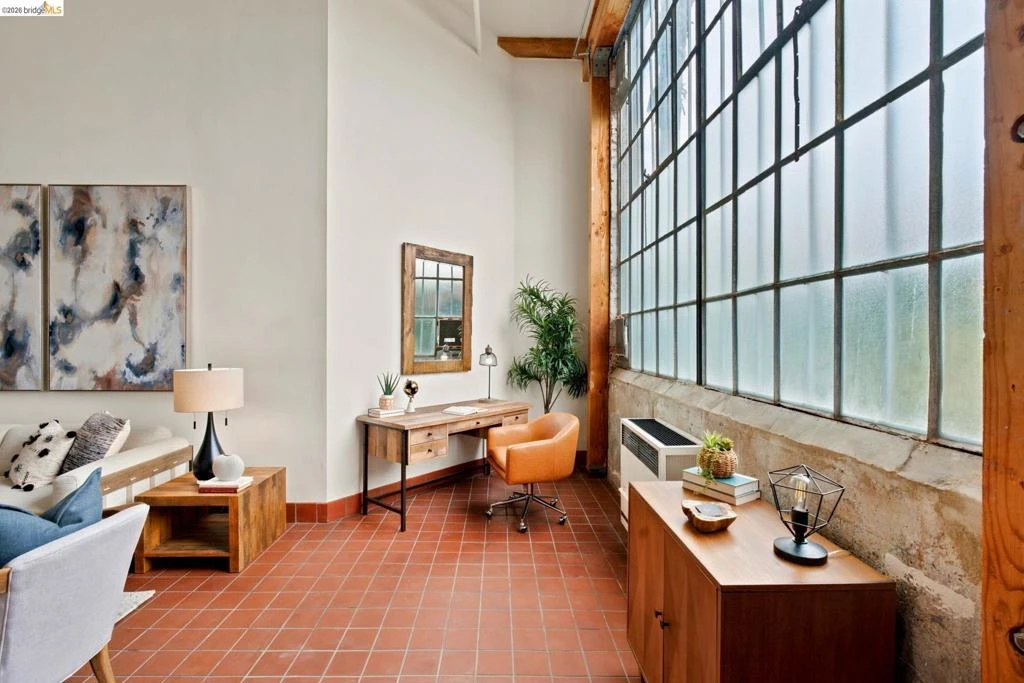Interior 3