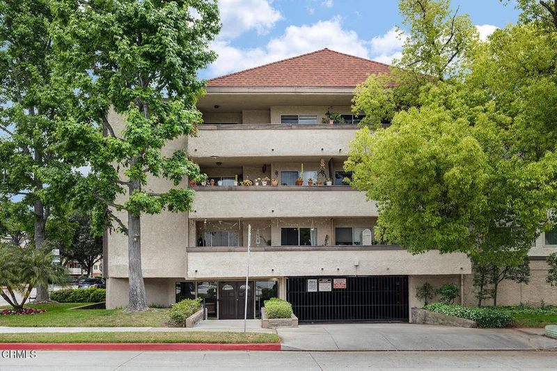 2386 E Del Mar Boulevard 220