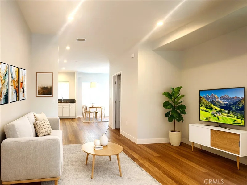 300 E Alhambra Road D photo 2