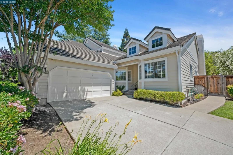1731 Indian Wells Way, Clayton, CA 94517