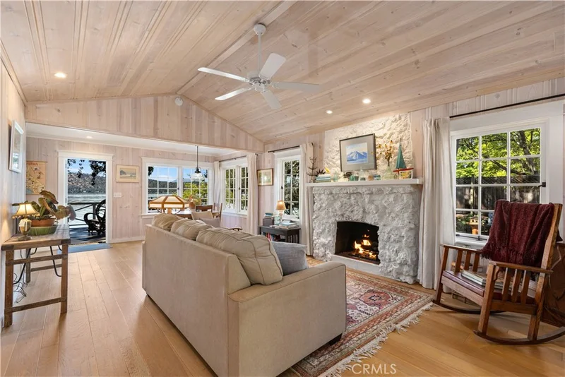 Photo 2 of 11611 Garden Court