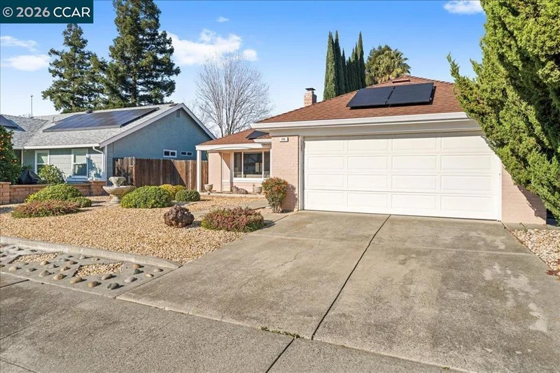 106 Oakmeade Ct, Vacaville, CA 95687