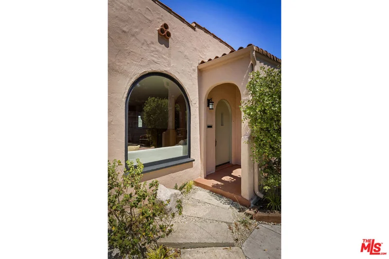1415 Murray Drive photo 2