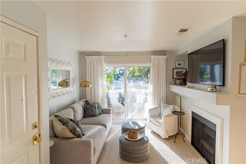 101 South Lakeview Avenue 101E