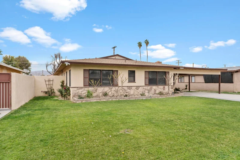 82172 Sierra Avenue photo 2