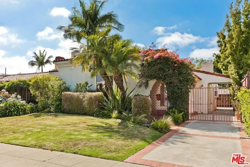 10525 Almayo Avenue, Los Angeles, CA 90064