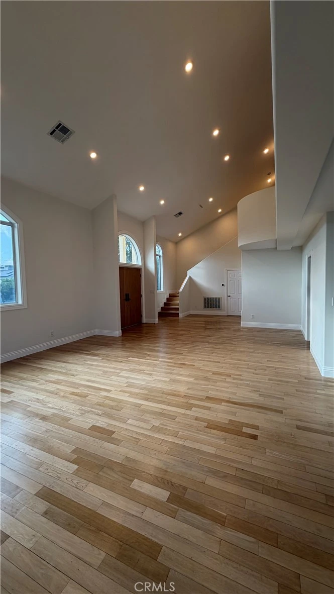 Interior 2