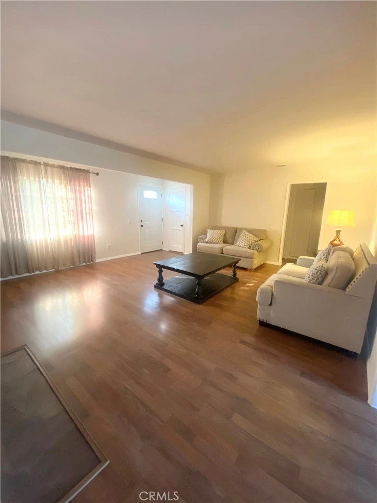 Interior 3