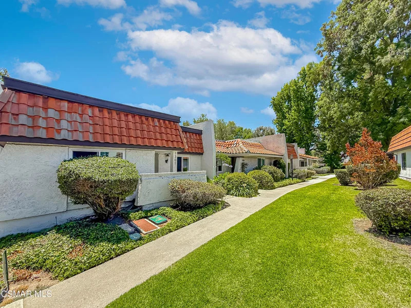 1305 Lakewood Court photo 2