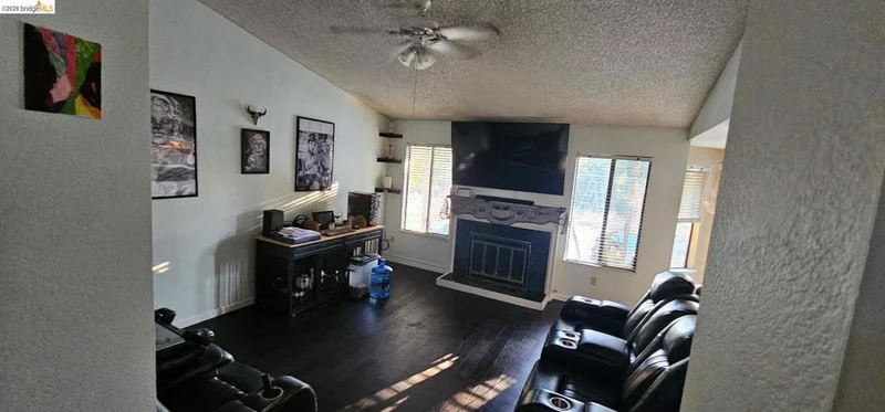 2838 BELLFLOWER DRIVE photo 2
