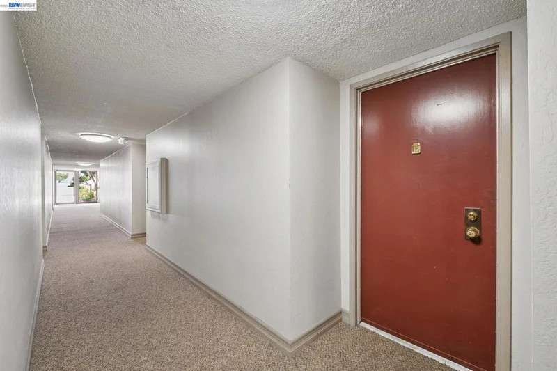 Photo 2 of 1327 Webster St B106