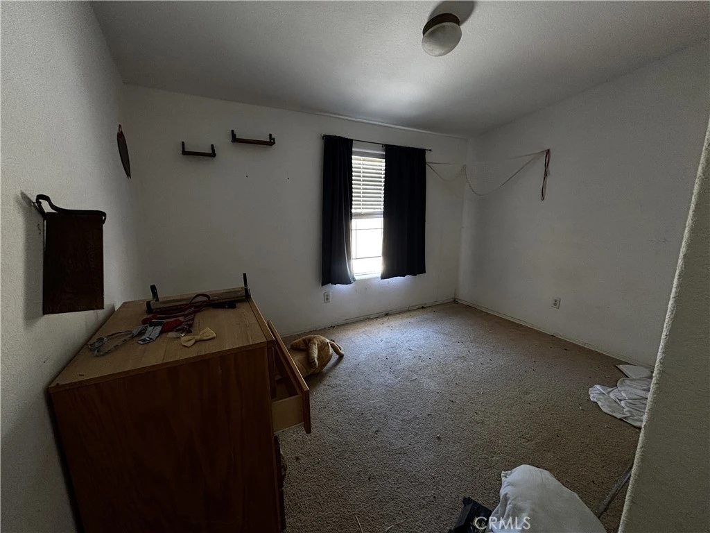 Interior 4