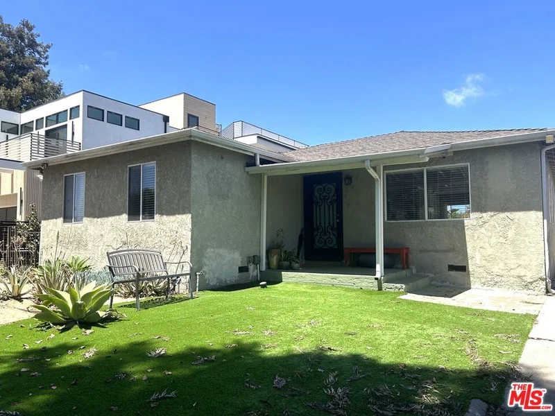 4826 Coolidge Avenue photo 2