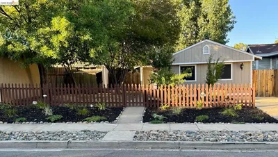 208 Circuit DR