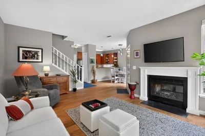 108 Commodore Drive